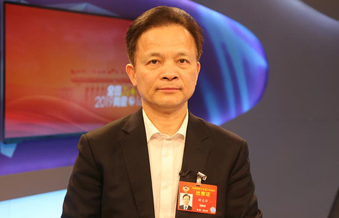 全國政協(xié)委員、中國工程院副院長鐘志華：推進工程教育改革與創(chuàng)新創(chuàng)業(yè)創(chuàng)造