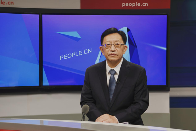 中國節(jié)能環(huán)保集團有限公司黨委書記、董事長宋鑫做客人民網(wǎng)。人民網(wǎng)記者 王曉嘯 攝